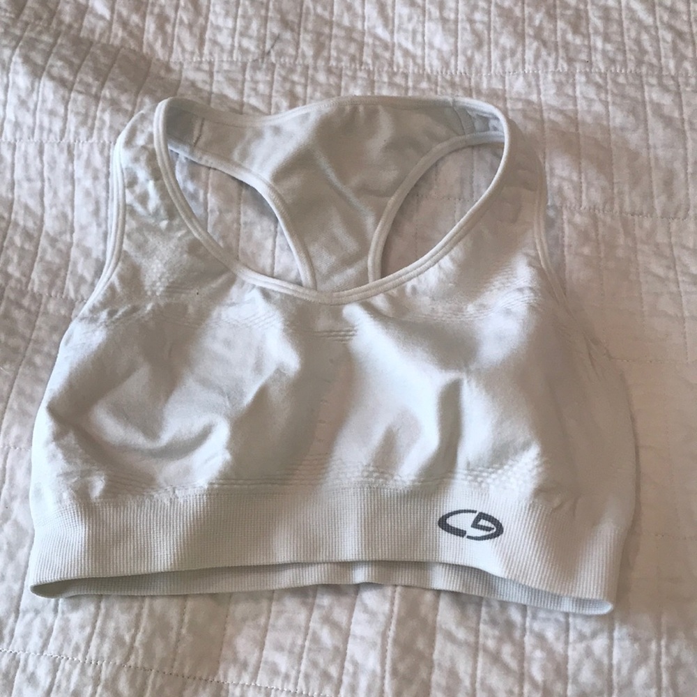 sports bra